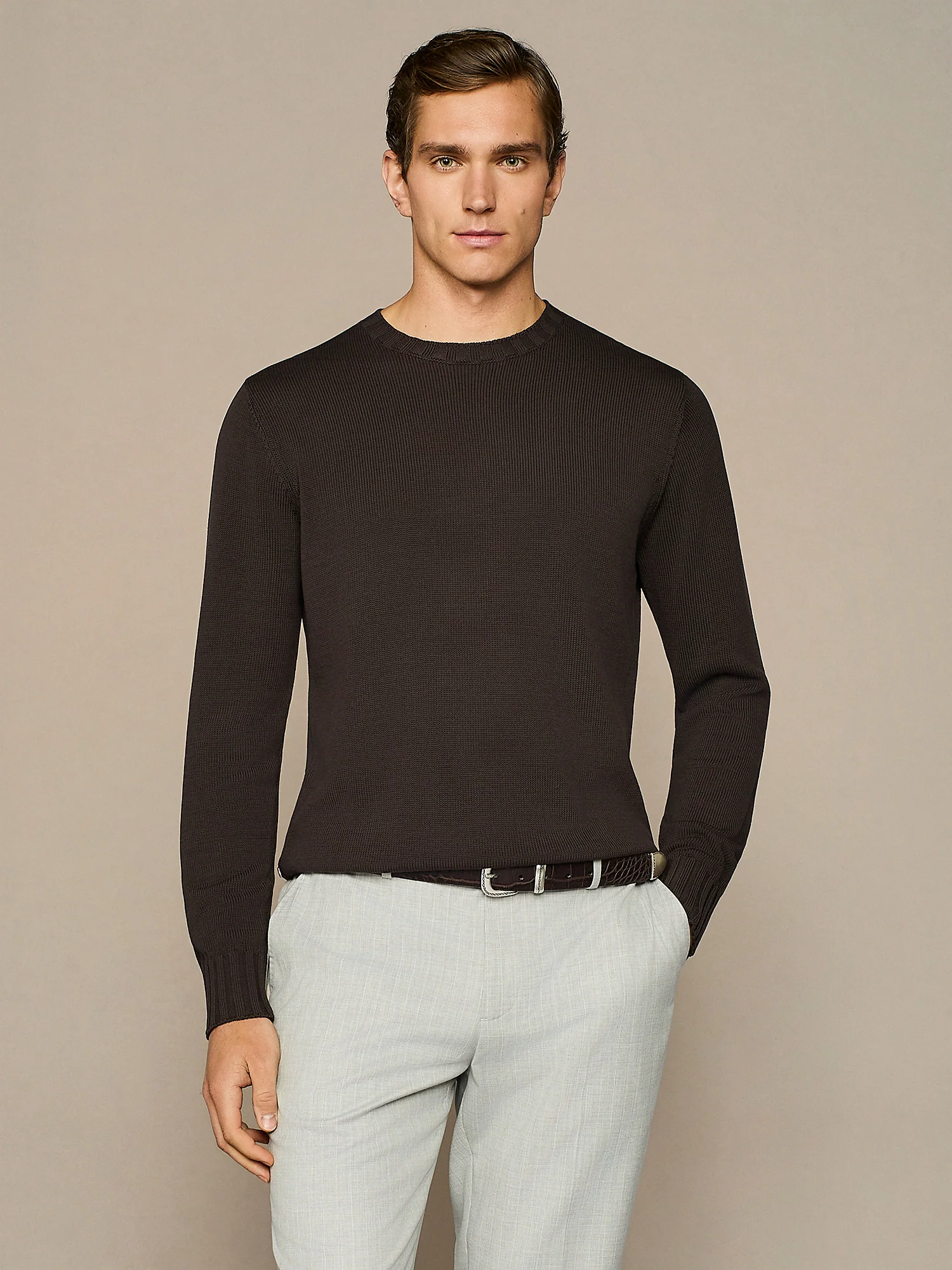 Maglia girocollo in cotone lavato moro