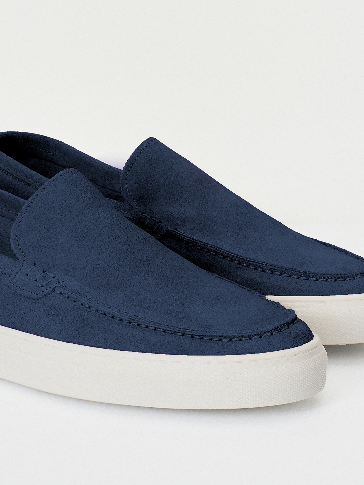 Mocassino slip-on in pelle scamosciata - Image 3