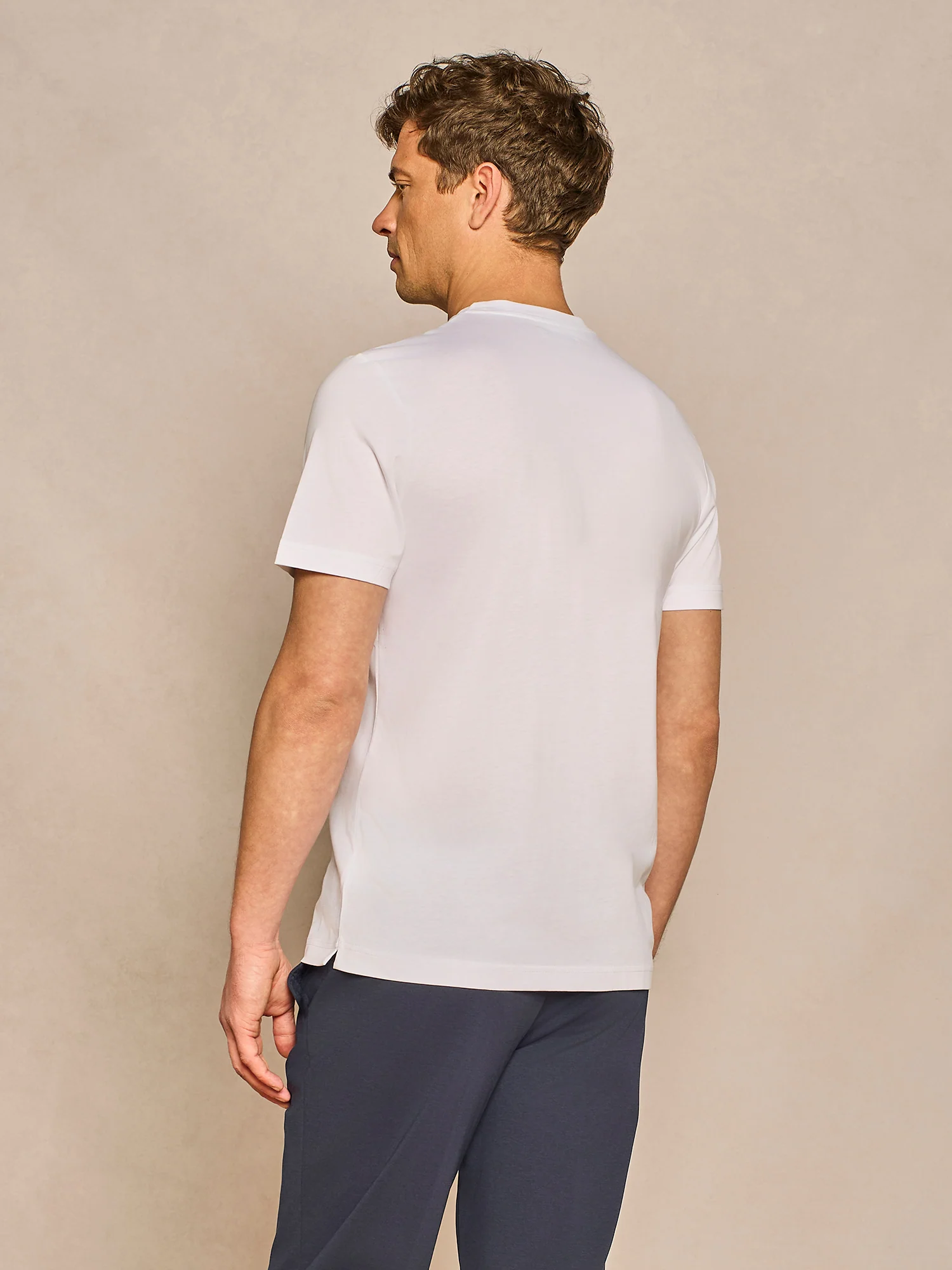 T-shirt ultralight in fluid jersey bianca - Image 4