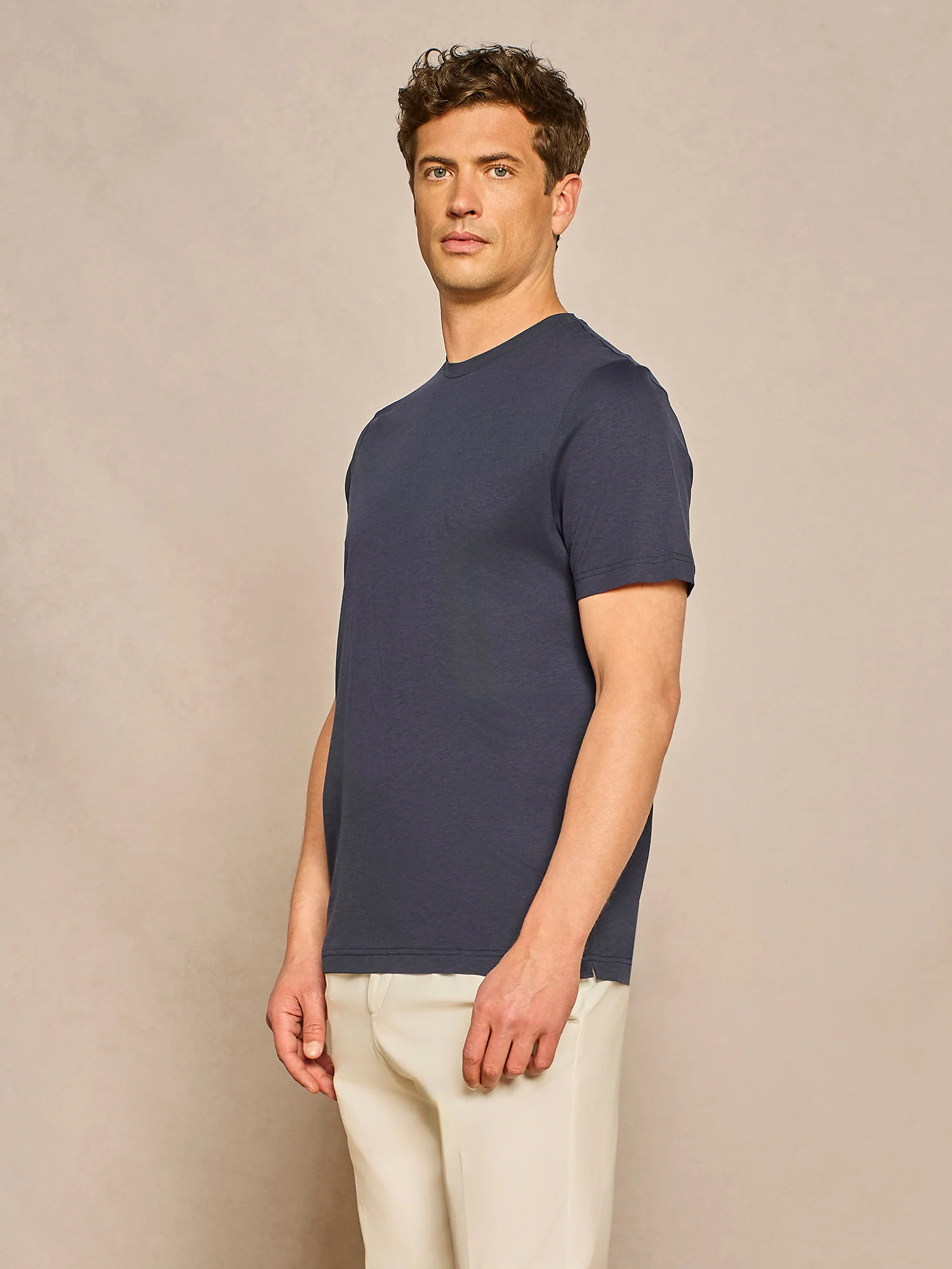 T-shirt ultralight in fluid jersey blu - Image 2