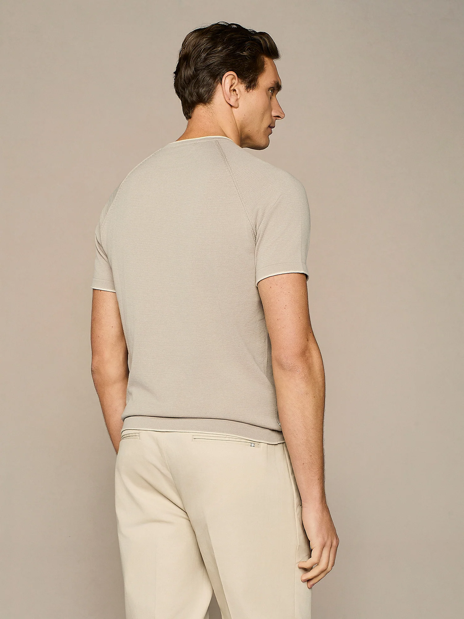 T-shirt roll-end in maglia taupe - Image 4